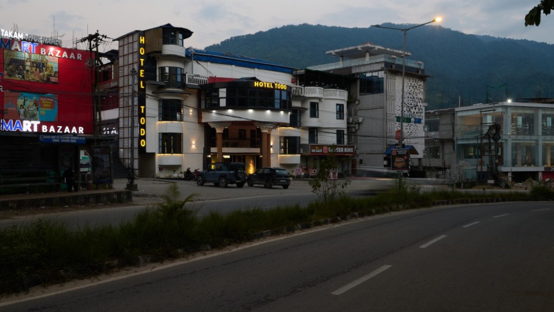 Hotel Todo International Slider 1