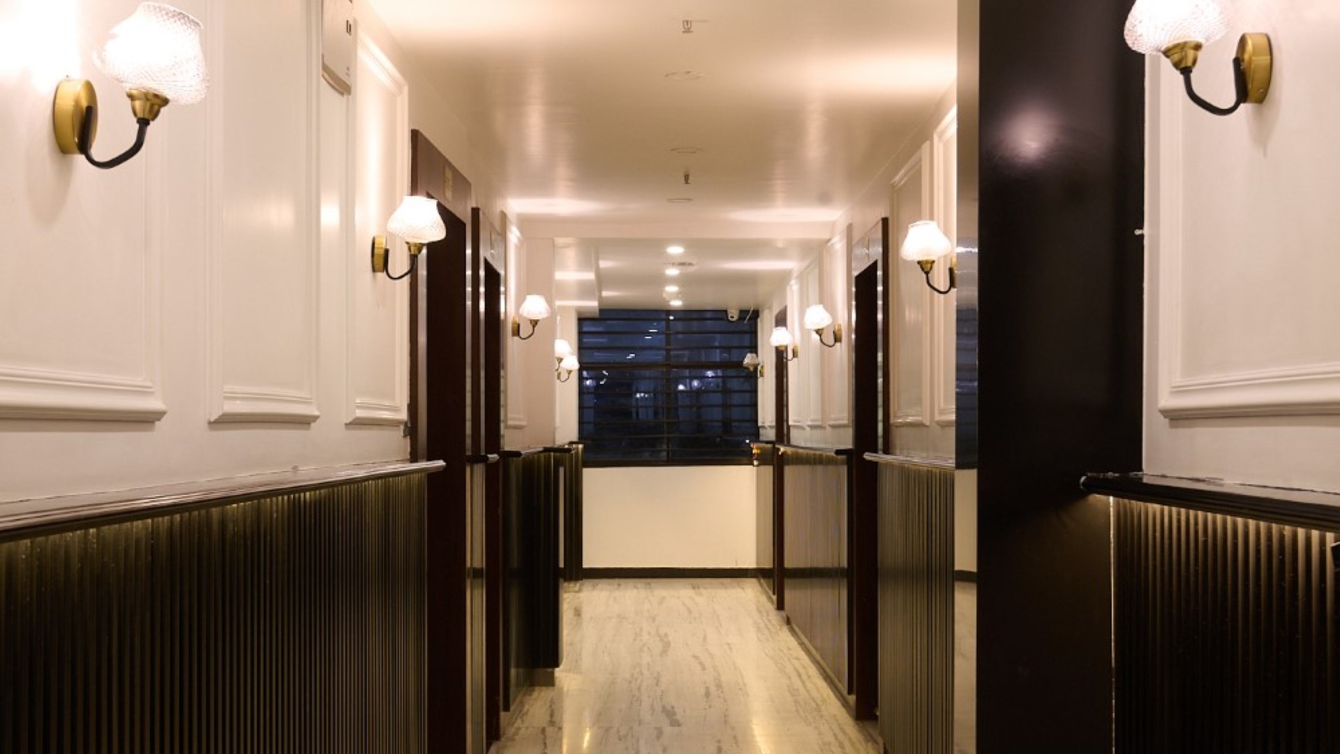 Hotel Todo International Slider 1